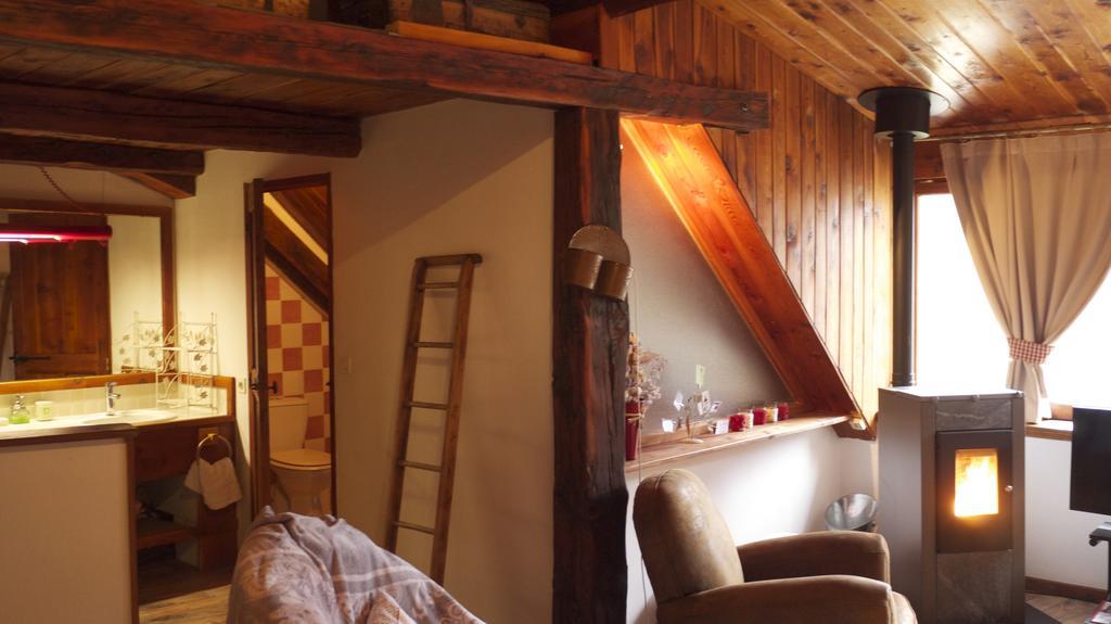 Bed and Breakfast Les Means Meolans-Revel Zimmer foto