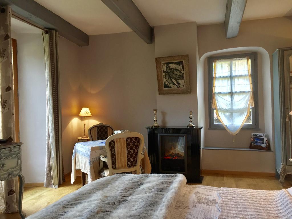 Bed and Breakfast Les Means Meolans-Revel Exterior foto