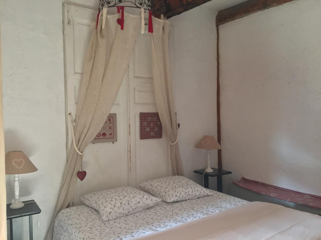 Bed and Breakfast Les Means Meolans-Revel Exterior foto