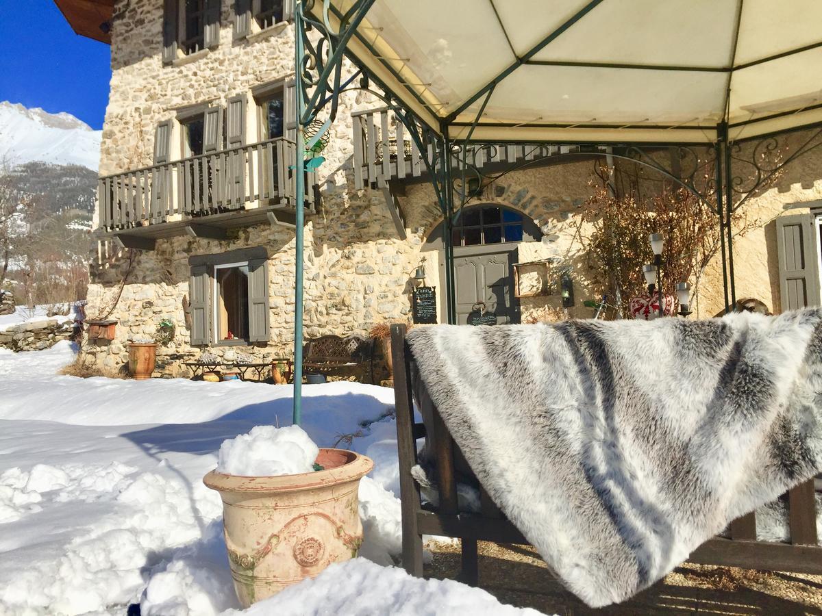 Bed and Breakfast Les Means Meolans-Revel Exterior foto