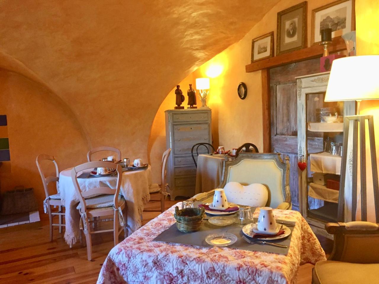 Bed and Breakfast Les Means Meolans-Revel Exterior foto