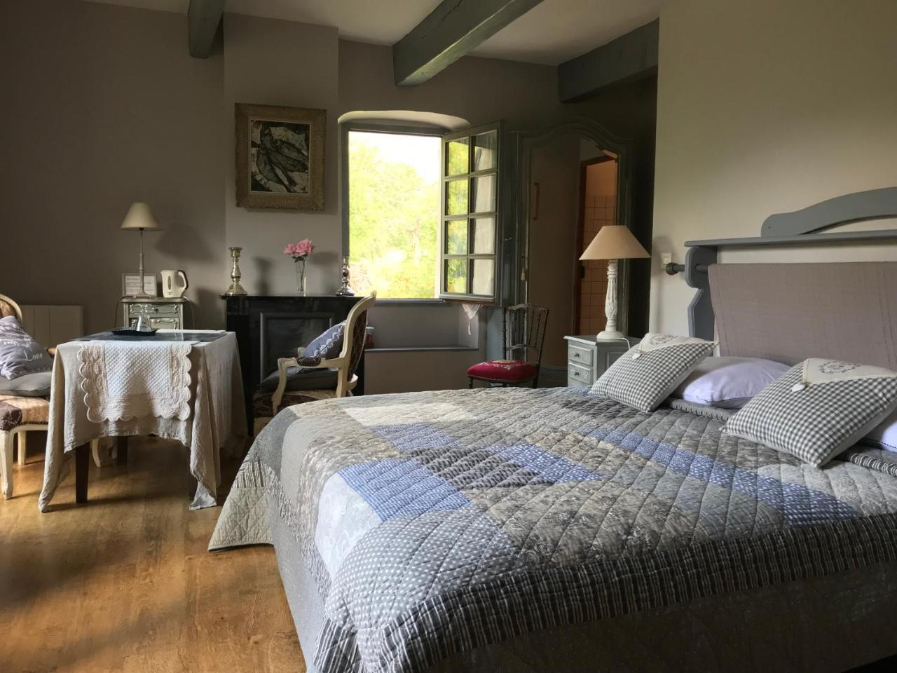 Bed and Breakfast Les Means Meolans-Revel Exterior foto